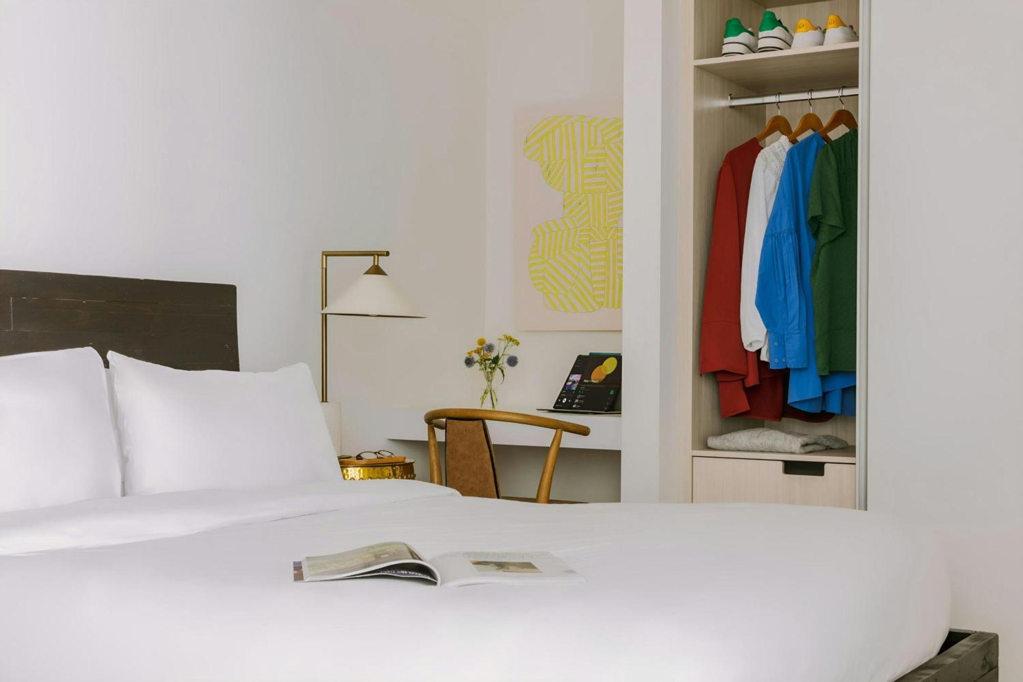 Two-Bedroom Deluxe Apartment